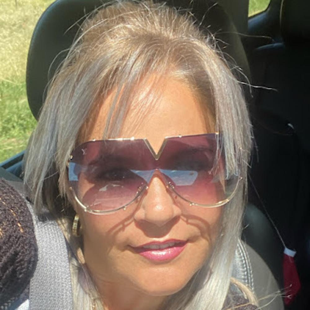 Meet your Posher, Marisela